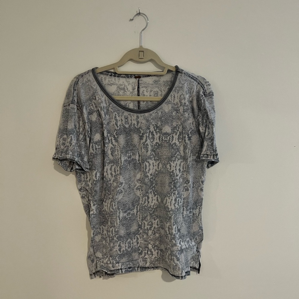 Free People Gray Snake Print Short Sleeve Tee